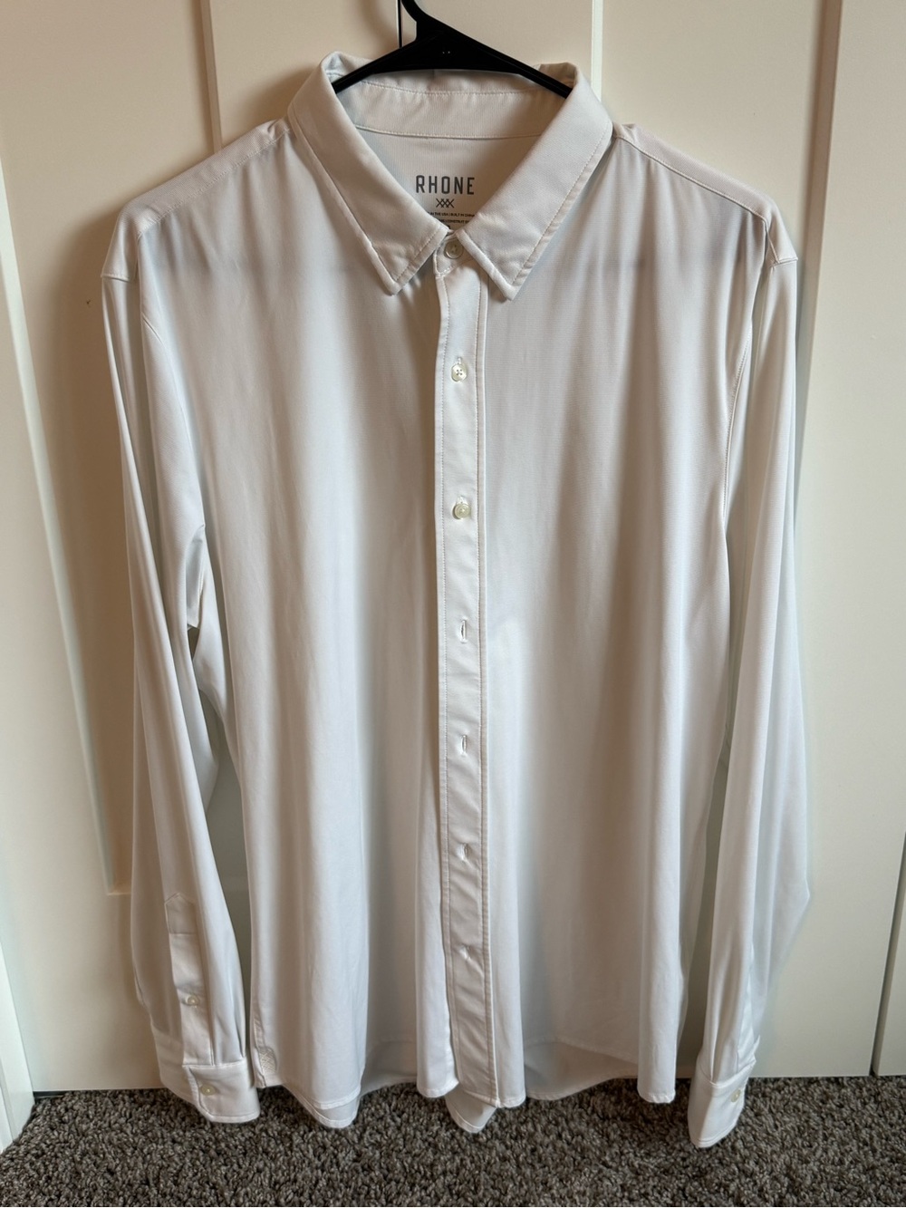 RHONE Men's White Long-Sleeve Commuter Dress Shirt. Size Medium.